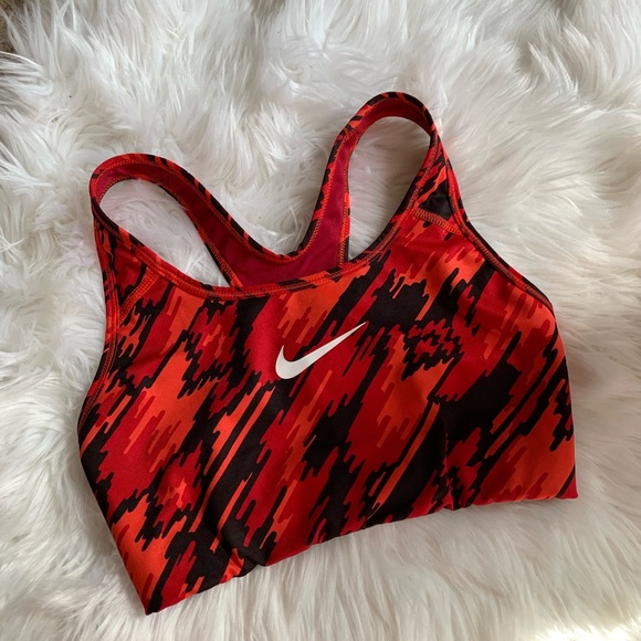 Nike Other - ✔️Nike camouflage sports bra NWOT✔️